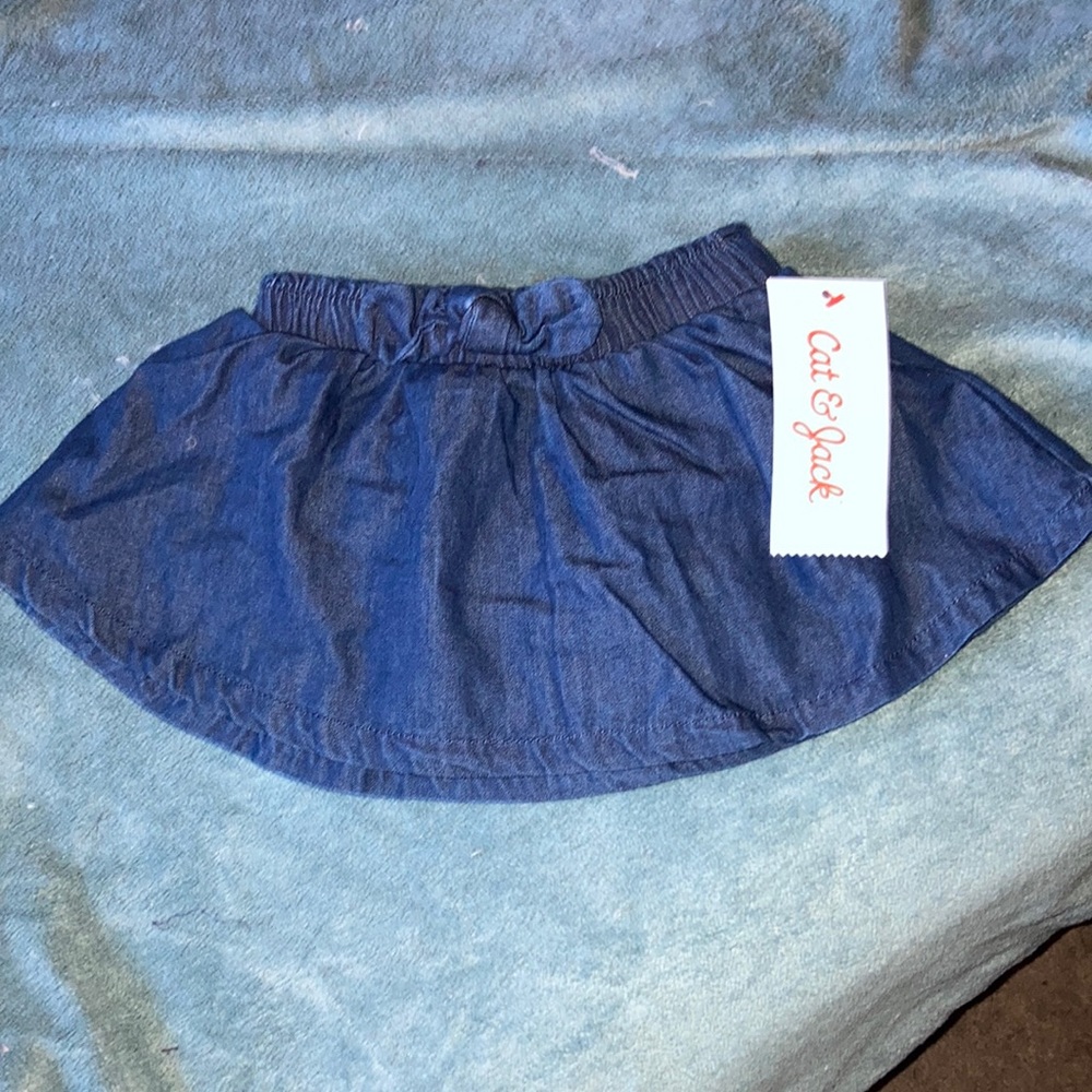 Baby bottoms with tags